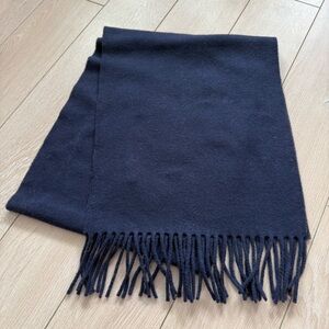 LA SEINE 100% Cashmere Classic Navy Scarf NWOT